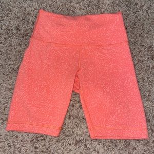 Lululemon Wunder Train High Rise Short “6”